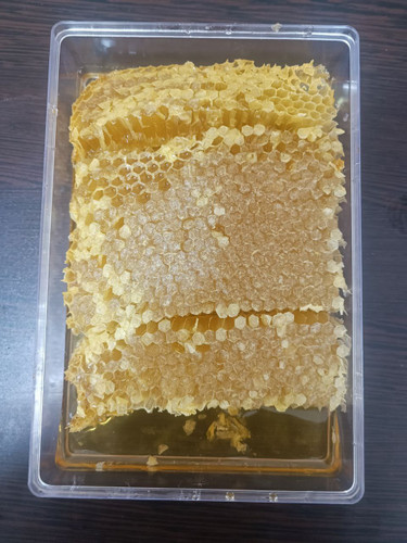 عسل طبیعی - عسل با موم طبیعی